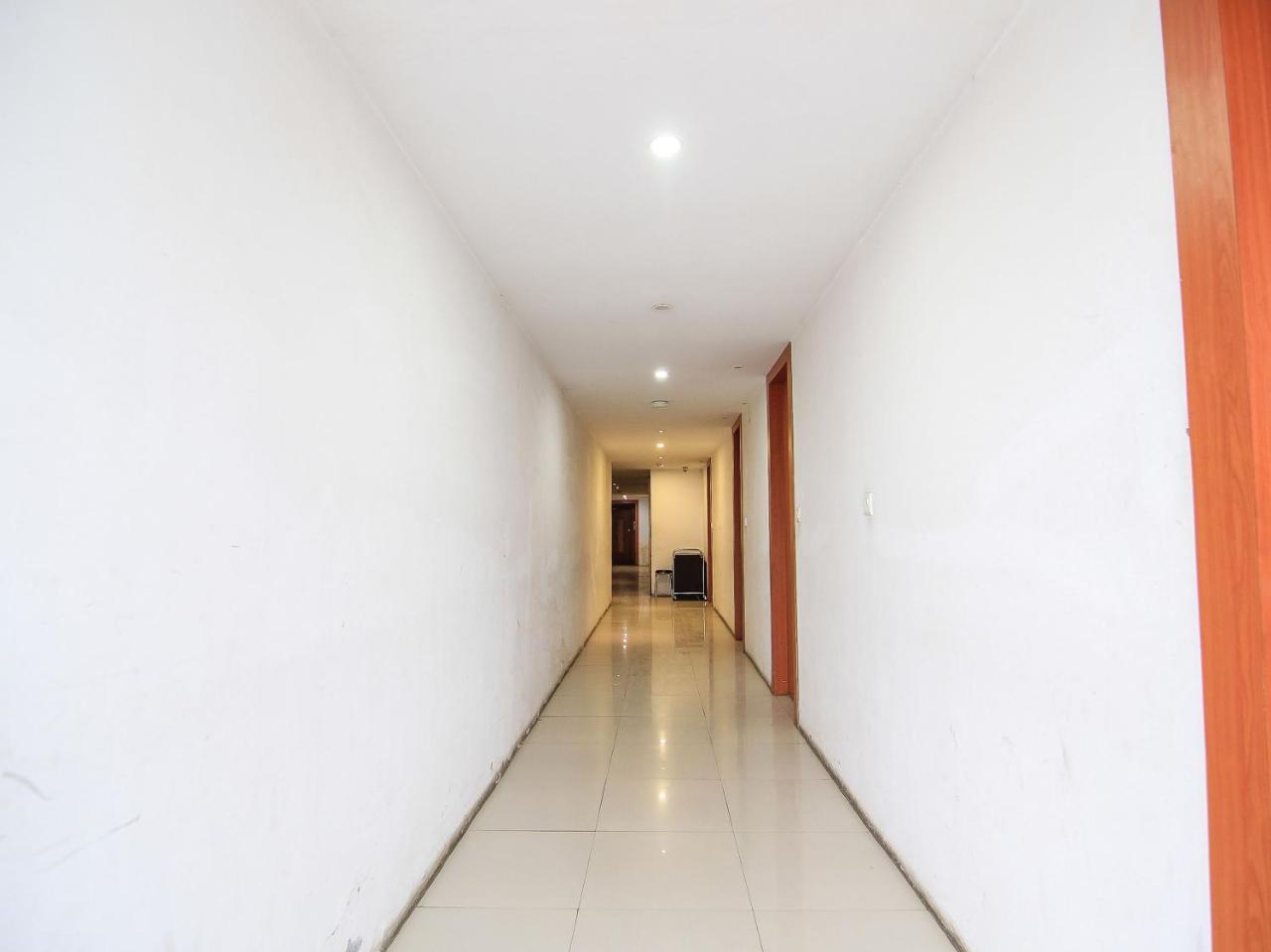 OYO 3683 De Global Park Hotel Hasanganj Buitenkant foto